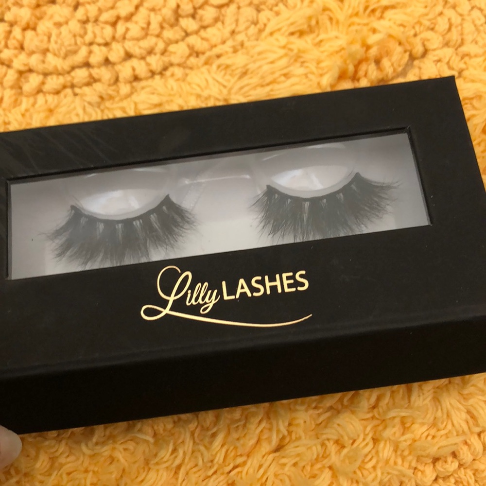 🖤✨Lilly lashes✨🖤 - Picture 3 of 7